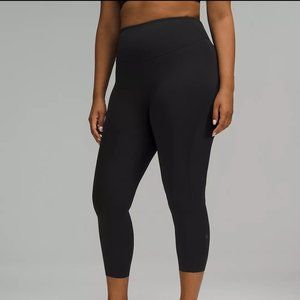 Lululemon Base Pase High Rise Crops Sz 8